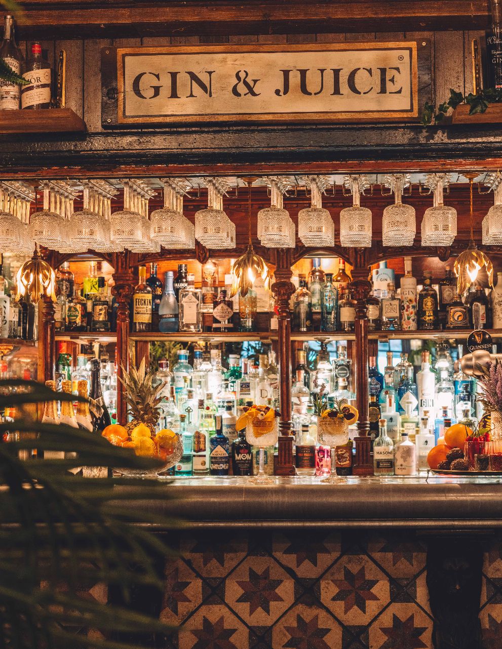 The best gin bar in Cheltenham, Gin & Juice