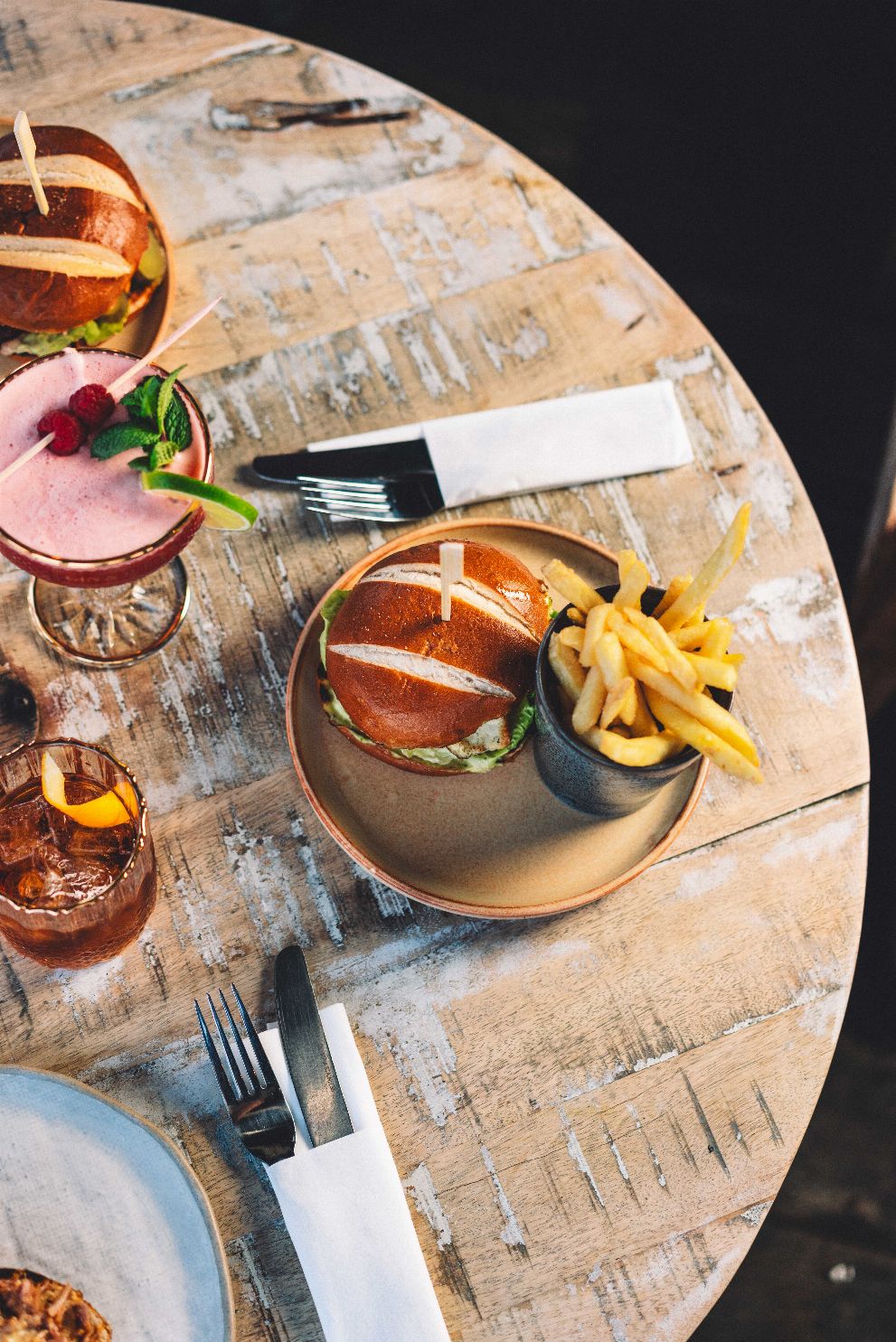 The best gin bar in Mumbles, Gin & Juice