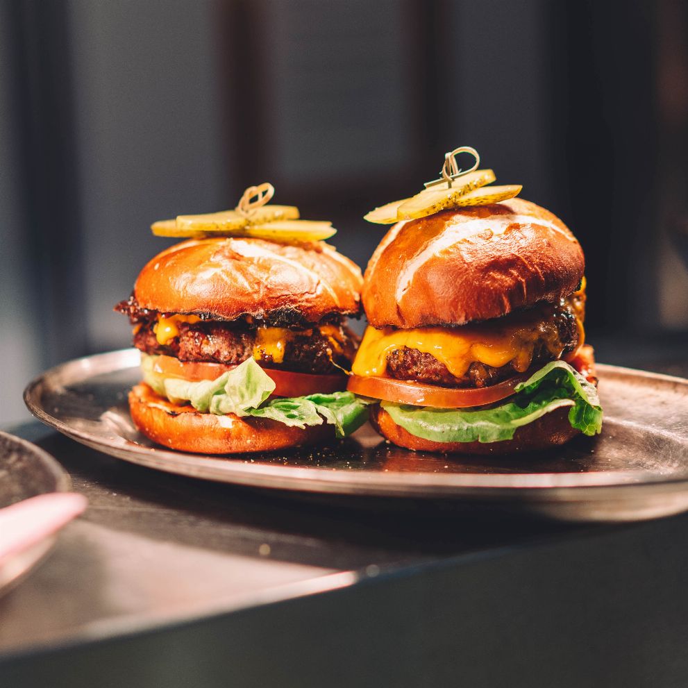 The best gin bar in Mumbles, Gin & Juice