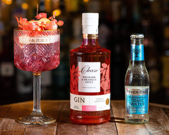 Chase Rhubarb & Bramley Apple