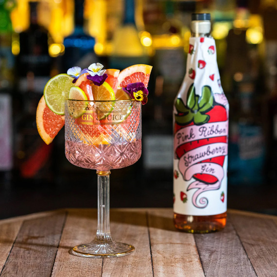 Pink RibbonÂ®ï¸ Strawberry Gin