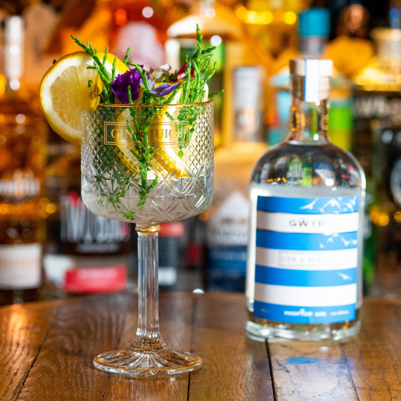 Gin & Juice ROOFTOP Limited Edition Colab Organic Craft Gin